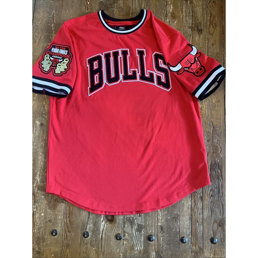 Pro Standard NBA Chicago Bulls CHAMPIONSHIP Men's XL Red Crew Neck Jersey